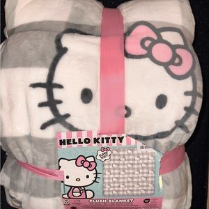 HTF NWT Hello Kitty Queem/Full Plush Blanket 90"x90"